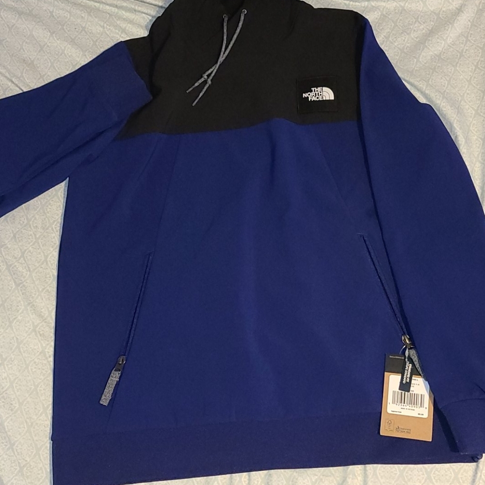 NWT The North Face women's Tekno Hoodie Pullover